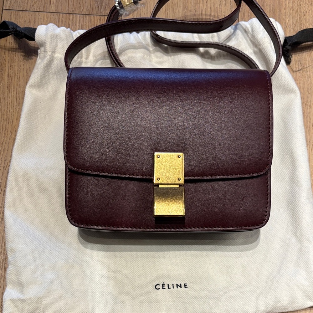 ✨Celine Calfskin Classic Box Crossbody Bag